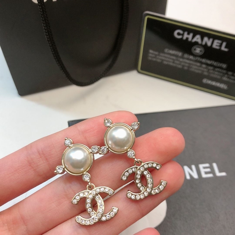 Ch**el earrings